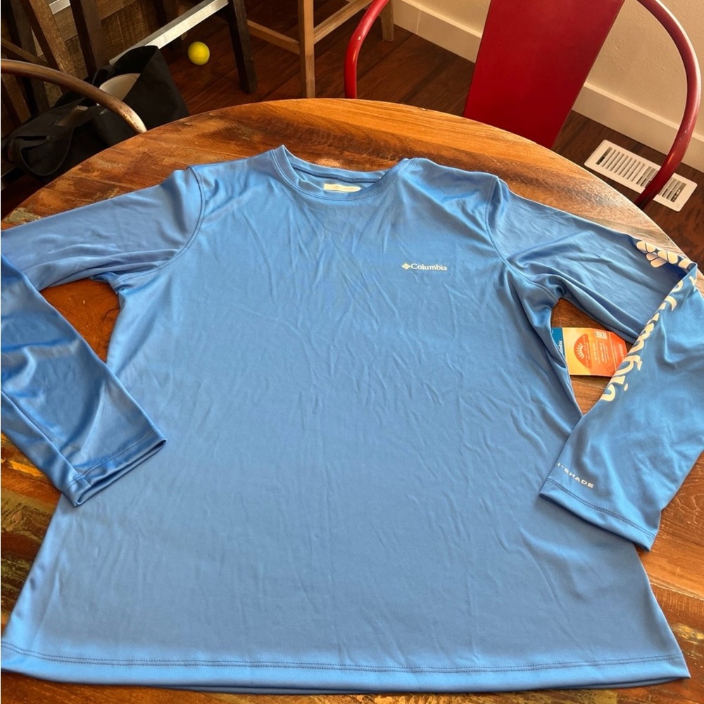 NWT Columbia Women’s Omni Shade Shirt
